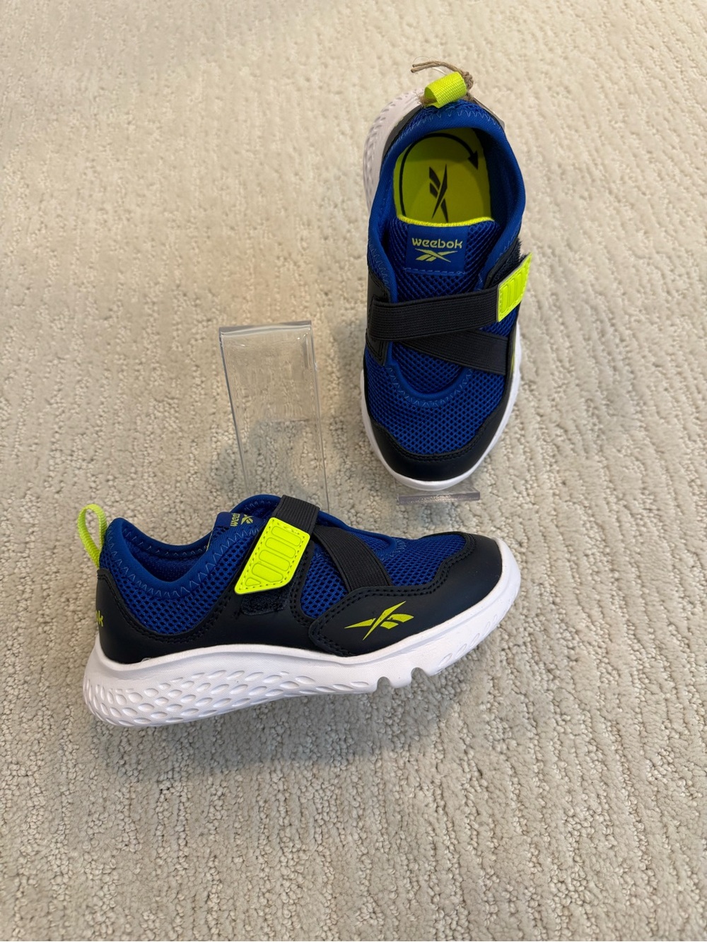NWT Reebok Weebok flex sprint sneaker size 10